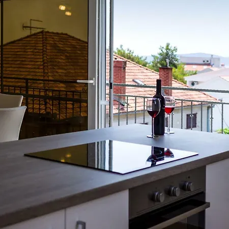 Iva Apartment